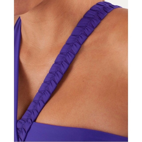 Lululemon Some Like It Hot Sports Bra - Picture 6 of 12